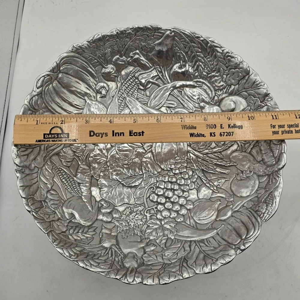 Vintage Authur Court‎ Large Pedestal Bowl 11 3/8